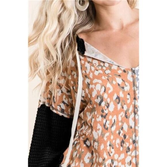 BiBi Popcorn Waffle Knit Hoodie with Print Block Front - Picture 2 of 3